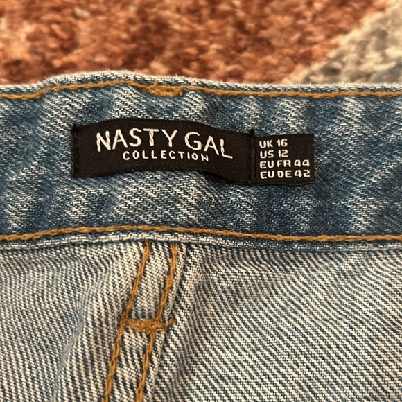 Nasty Gal Organic Denim High Waisted Mom Jeans -  US 12 - Picture 2 of 2